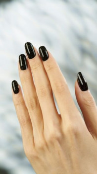 cnd vinylux opulent onyx 15ml